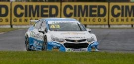 Orige vence com pista molhada no Velopark