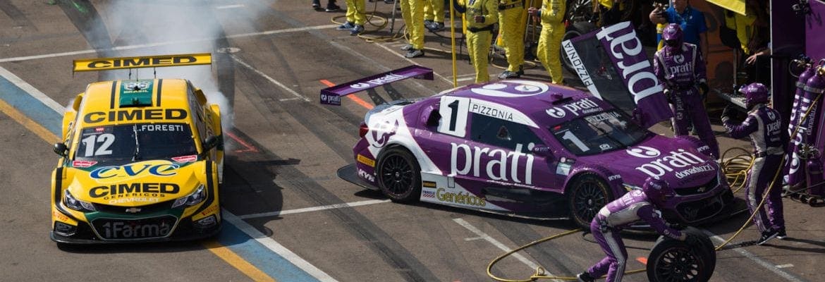 Lucas Foresti enfrenta opostos durante a corrida no Velopark