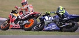 Yamaha afirma que Rossi está “com medo” de pilotar perto de Marquez