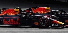 Ricciardo relembra acidente de Baku com Verstappen: “Eles mereciam isso”