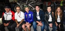 Valentino Rossi homenageado com escultura na Argentina
