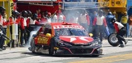 Safety Car atrapalha busca de Nelsinho Piquet pelo primeiro top 10 como piloto titular na Stock Car