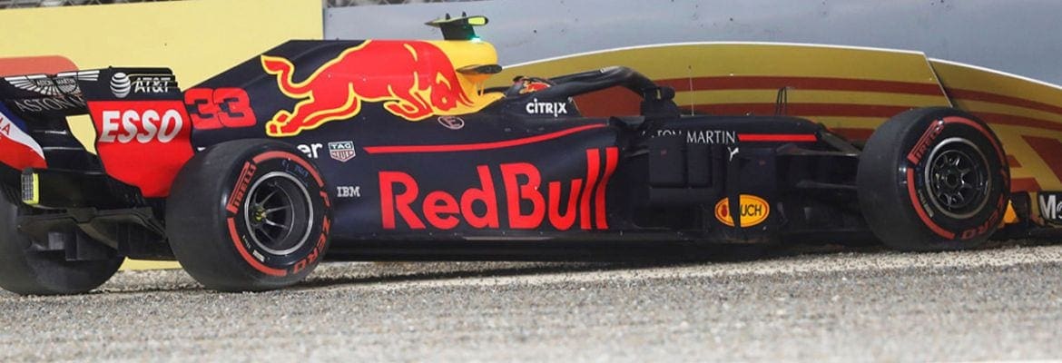 Red Bull admite “oscilação do pé” causou acidente de Verstappen no Bahrein