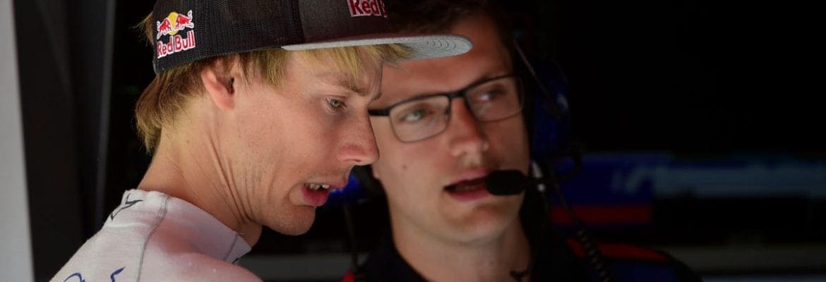 Hartley: “Seria bobeira comentar rumores sobre Norris”