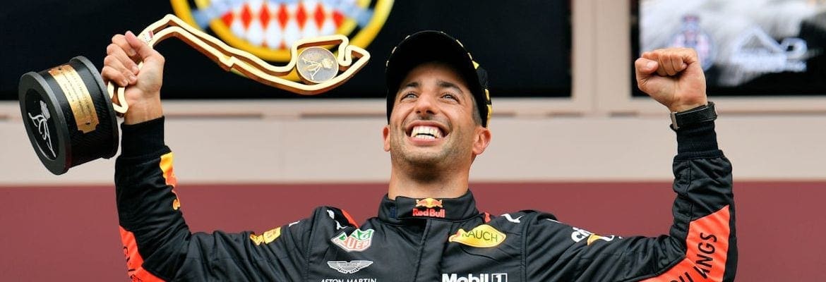Marko avisa Ricciardo sobre Mercedes e Ferrari: “Vai fazer o papel de segundo piloto”