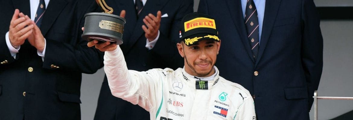 Hamilton ficará na Mercedes, diz CEO da McLaren