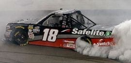 Noah Gragson conquista a vitória da NASCAR Truck Series no Kansas