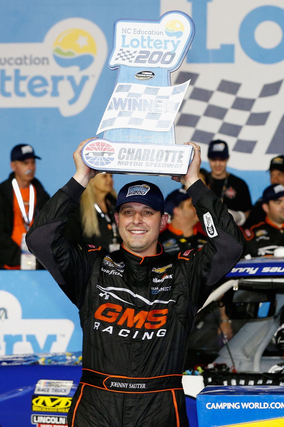 Johnny Sauter vence Truck Series no Charlotte Motor Speedway Johnny Sauter - NASCAR Camping World Truck Series North Carolina Education Lottery 200