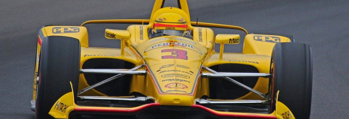 Helio Castroneves lidera primeira rodada de qualificação da Indy 500; Hinchcliffe e Pippa Man são eliminados