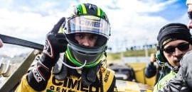 Pole, vitória e recorde de pontos colocam Marcos Gomes de volta à briga pelo título