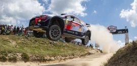 Neuville vence em Portugal e assume a liderança do Mundial de Rally