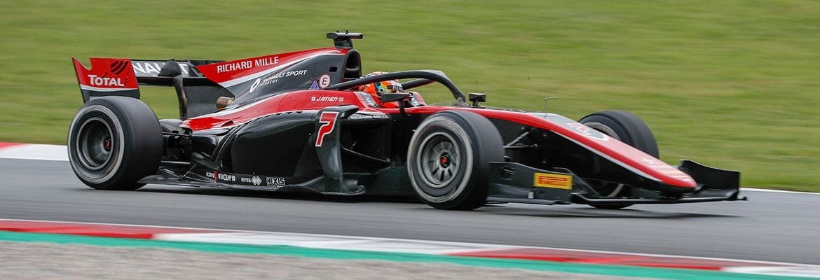 Em Barcelona, Jack Aitken vence pela primeira vez na Fórmula 2