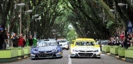 Stock Car agita Santa Cruz do Sul com carreata pelas ruas do Centro