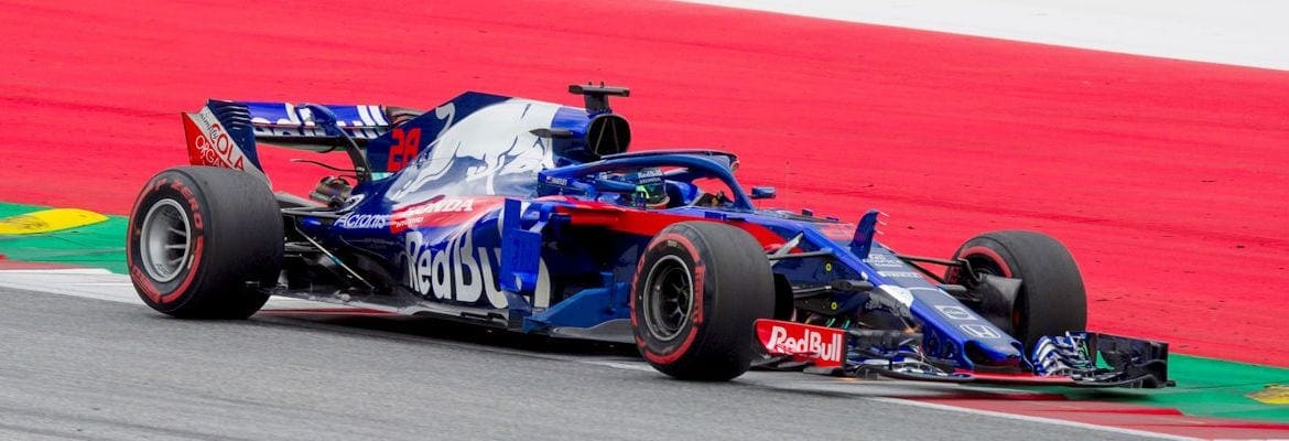 Whiting pede às equipes para fazer asas dos carros mais resistentes