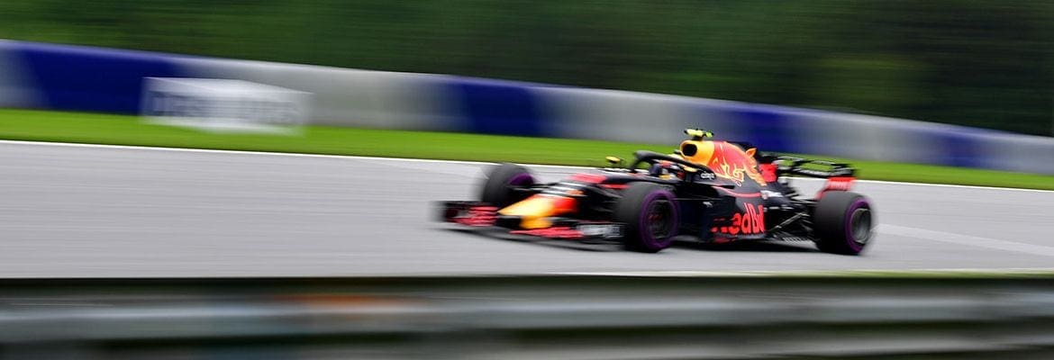 Max Verstappen: Era a vez do Daniel Ricciardo me dar vácuo