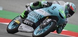 Enea Bastianini vence a Moto3 em corrida dramática na Catalunha
