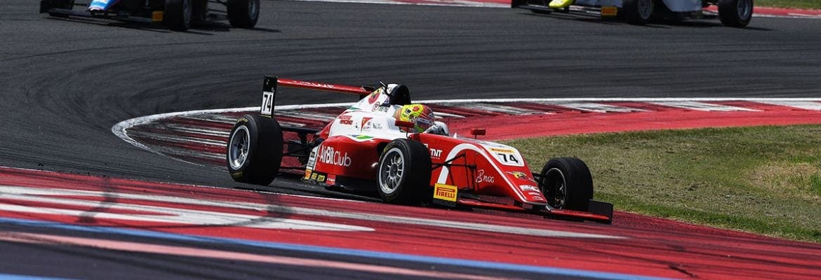 Enzo Fittipaldi defende a liderança da F4 italiana em Ímola