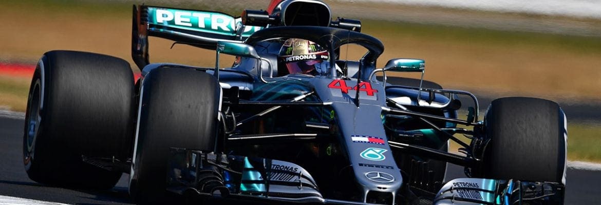 Hamilton elogia velocidade em Silverstone: “Deve ser a melhor pista do mundo”