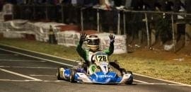 Muita festa para os novos Campeões Brasileiros de Kart