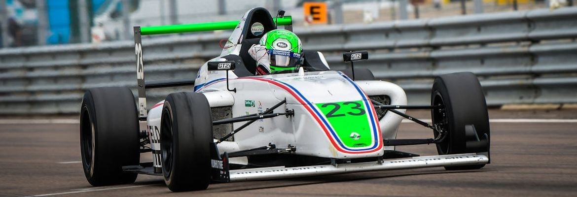 F4 Francesa: Líder da temporada, Caio Collet prevê disputa acirrada em Magny-Cours