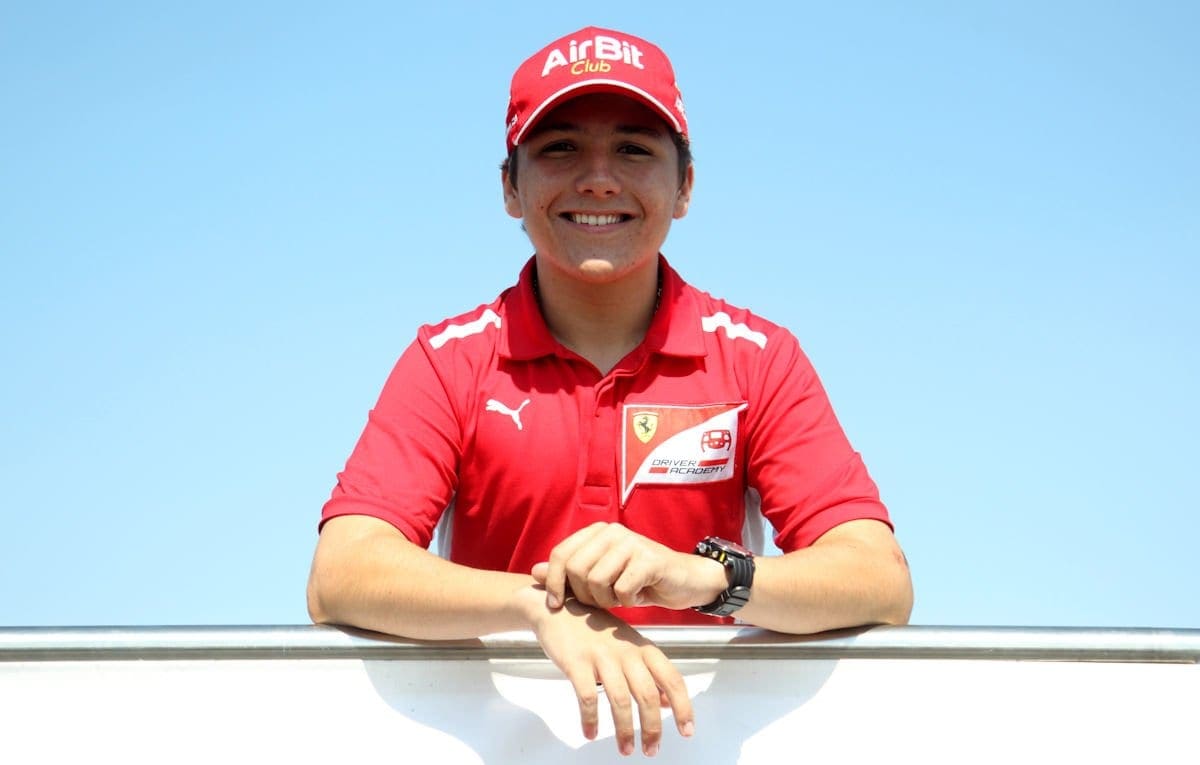 Enzo Fittipaldi brilha na preliminar da F1 e conquista pódio na etapa alemã da F4 em Hockeinheim Enzo Fittipaldi brilha na preliminar da F1 e conquista pódio na etapa alemã da F4 em Hockeinheim