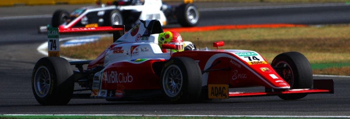 Enzo Fittipaldi brilha na preliminar da F1 e conquista pódio na etapa alemã da F4 em Hockeinheim