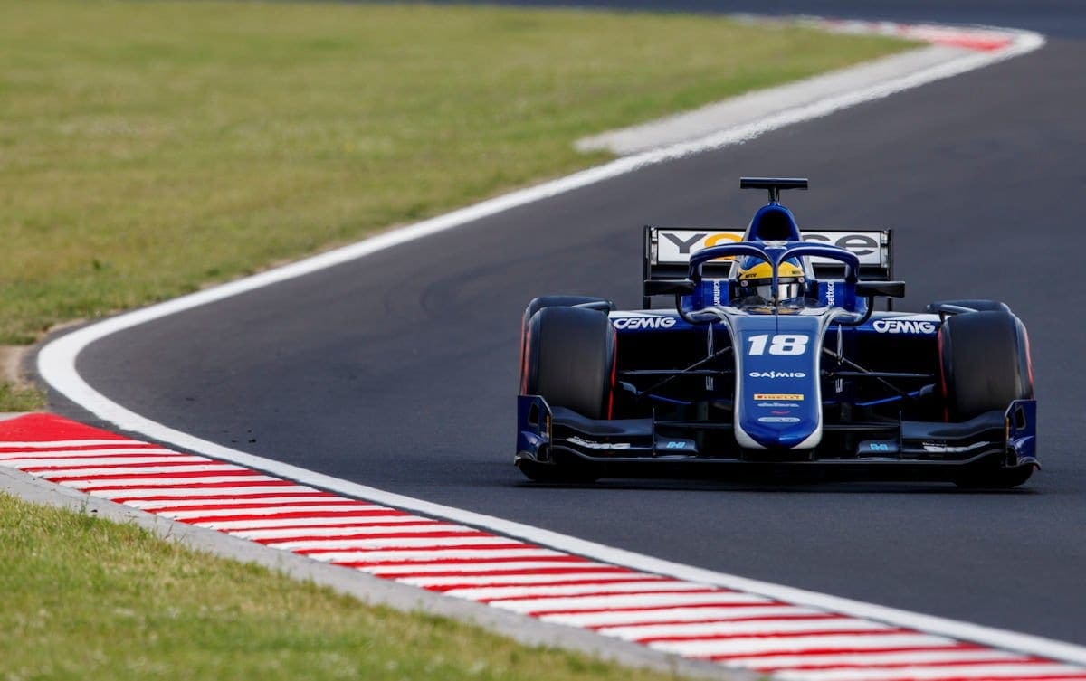 Sérgio Sette foi ao pódio da Hungria no Mundial de F2 Sergio Sette Camara - Fórmula 2 Hungria