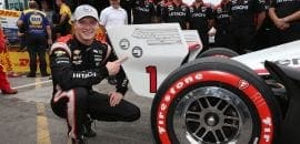 Josef Newgarden supera Scott Dixon e é pole position em Toronto