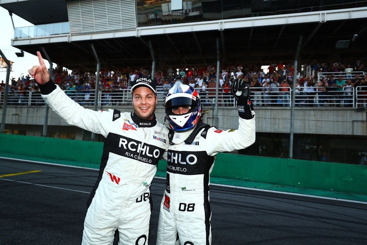 Com definição nas voltas finais, Neugebauer e Jimenez vencem a abertura da Porsche Império GT3 Cup Endurance Series Porsche Império GT3 Cup Endurance Series