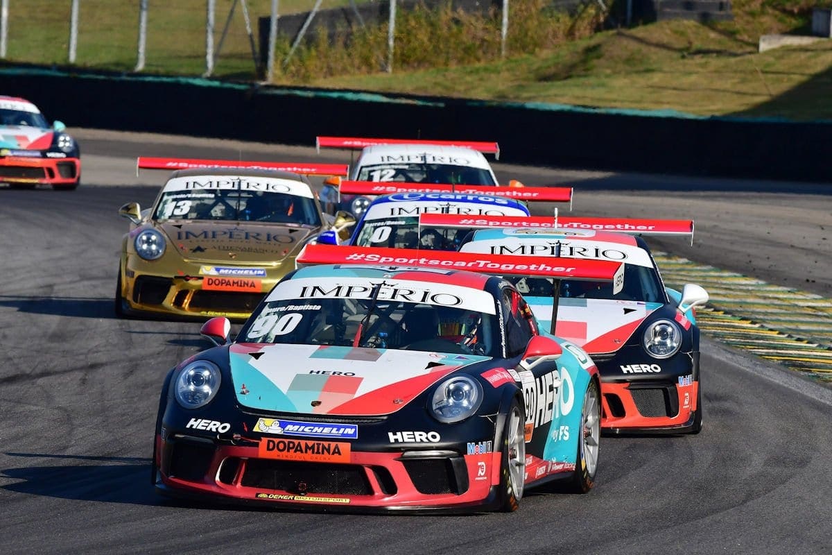 Com definição nas voltas finais, Neugebauer e Jimenez vencem a abertura da Porsche Império GT3 Cup Endurance Series Porsche Império GT3 Cup Endurance Series
