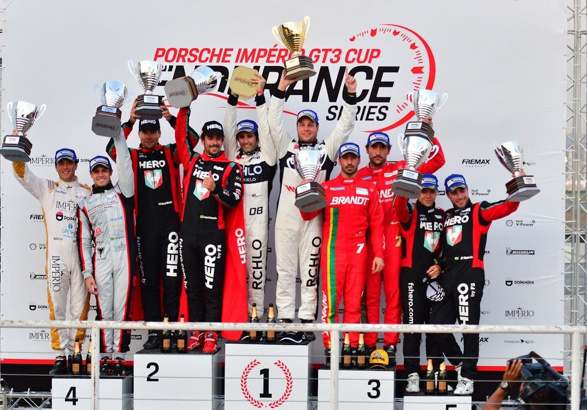 Com definição nas voltas finais, Neugebauer e Jimenez vencem a abertura da Porsche Império GT3 Cup Endurance Series Porsche Império GT3 Cup Endurance Series