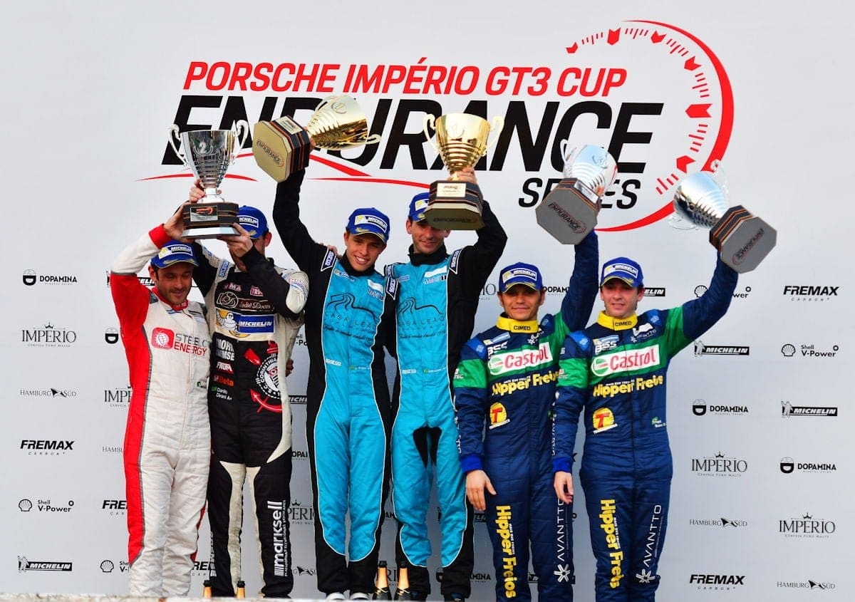 Com definição nas voltas finais, Neugebauer e Jimenez vencem a abertura da Porsche Império GT3 Cup Endurance Series Porsche Império GT3 Cup Endurance Series