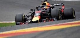 Carros da Red Bull sem combustível para o caótico Q3