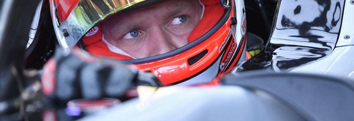 Magnussen a “um ano-luz” do companheiro de equipe no Q1