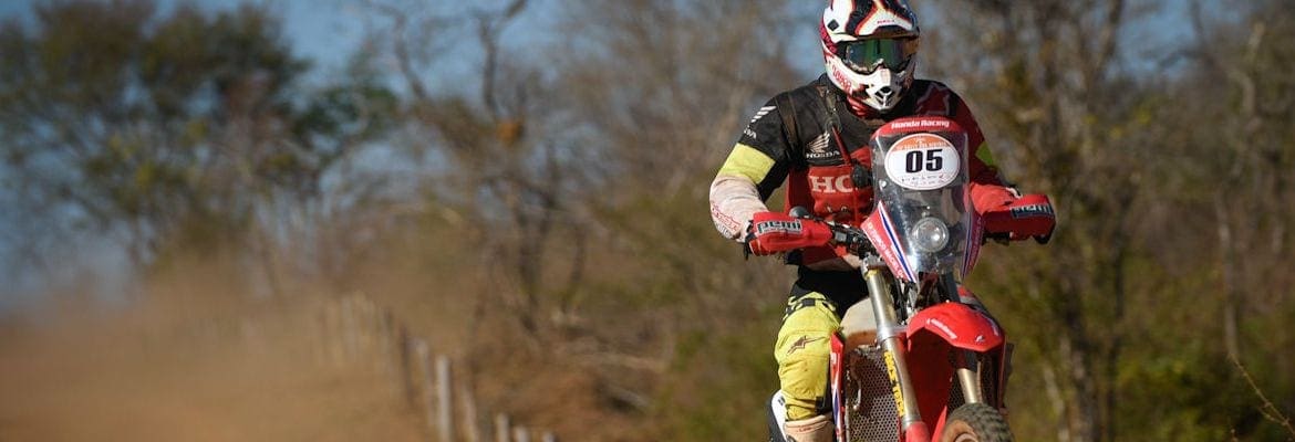 Maciel vence etapa maratona das motos no Rally dos Sertões; Azevedo abandona
