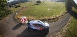 Neuville ganha “combustível extra” na briga pela liderança do Campeonato Mundial de Rally