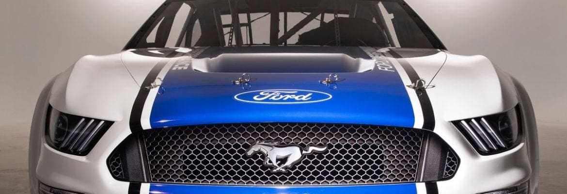 Ford revela modelo Mustang da NASCAR em 2019