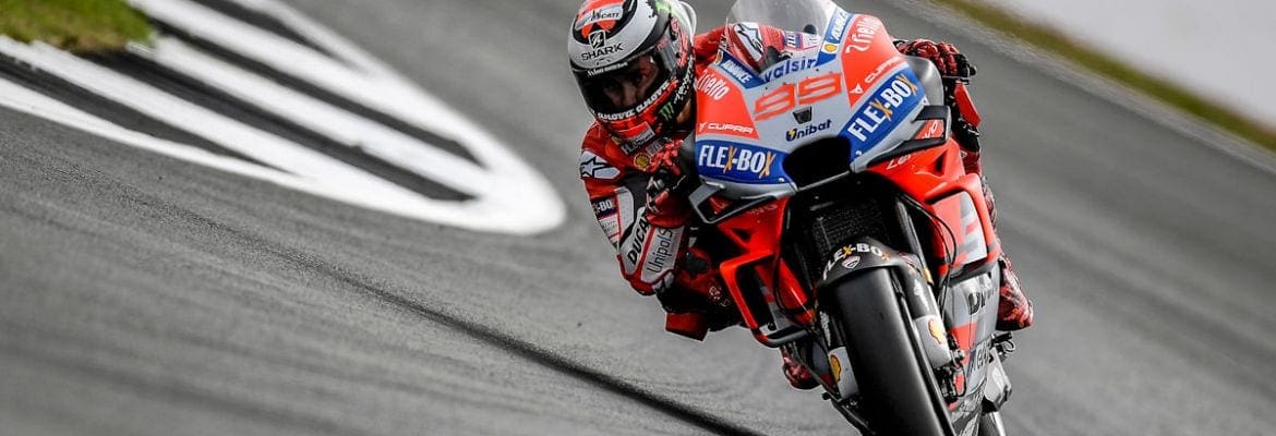 Lorenzo garante dobradinha da Ducati em Silverstone; Marquez larga na segunda fila