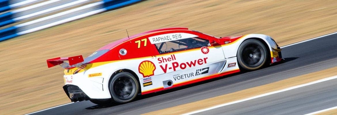 Vítima de “sanduíche”, Raphael Reis abandona segunda corrida da Stock Light em Goiânia