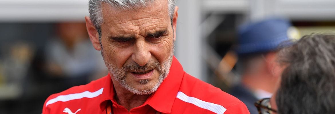 F1: Ex-chefe da Ferrari descarta Horner como solução: "Precisa começar do zero" F1: Ex-chefe da Ferrari descarta Horner como solução: “Precisa começar do zero”