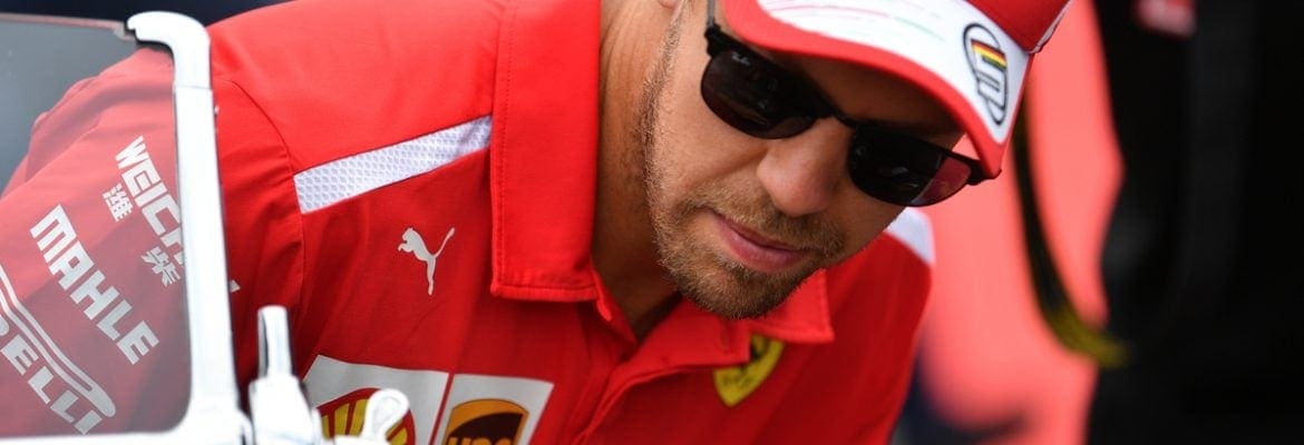 “Ele não me deu espaço”, disse Vettel sobre confronto com Hamilton