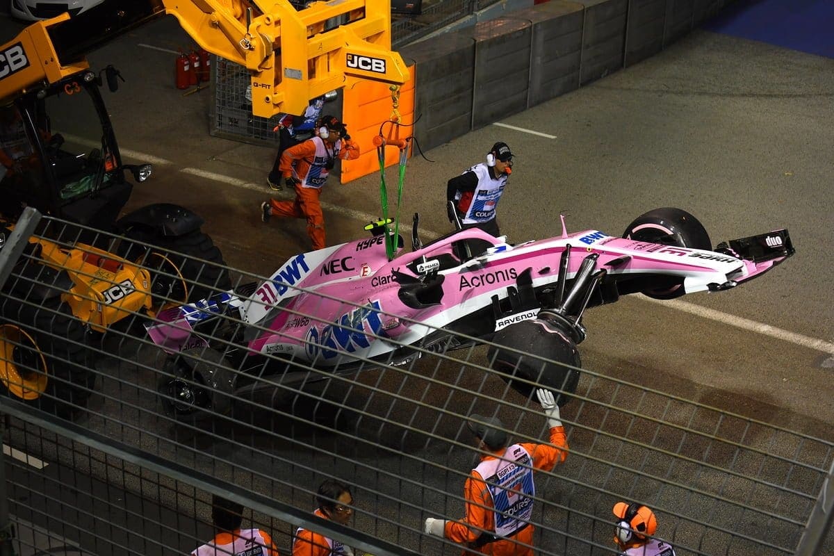 "Eu não vou analisar o que aconteceu", disse Ocon sobre acidente com Perez