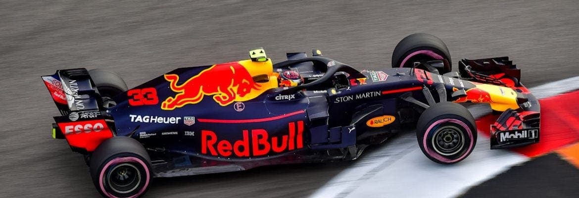 Horner impressionado com performance de Verstappen