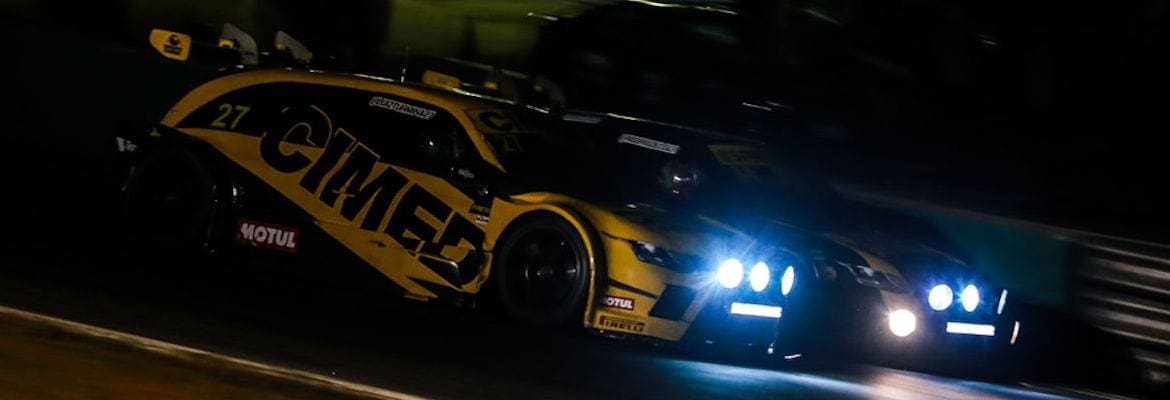 Corrida noturna encerra a etapa Sprint Race Of Champions