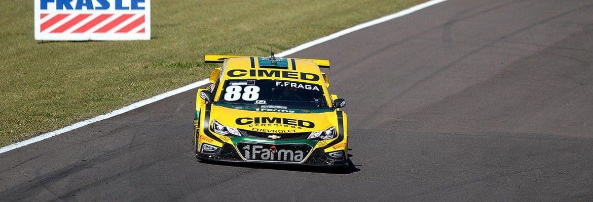 Fraga supera “temporal” de Di Grassi e faz a pole da Stock Car em Cascavel