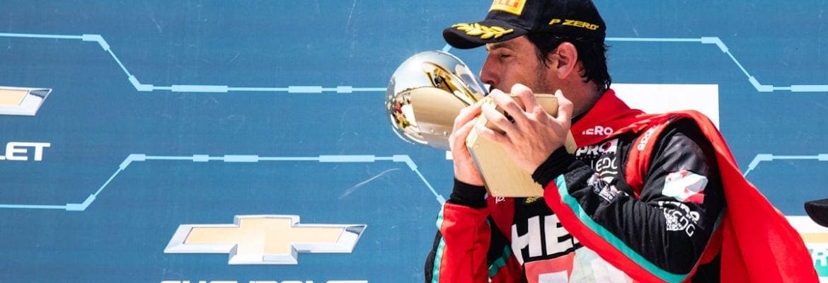 Hero e Di Grassi surpreendem rivais e vencem 3ª do ano em Cascavel