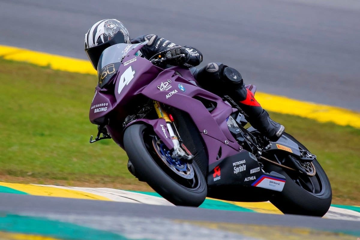 Motivada pelos bons resultados, equipe Alex Barros Racing desembarca em Goiânia em busca da vitória Alex Barros- SuperBike