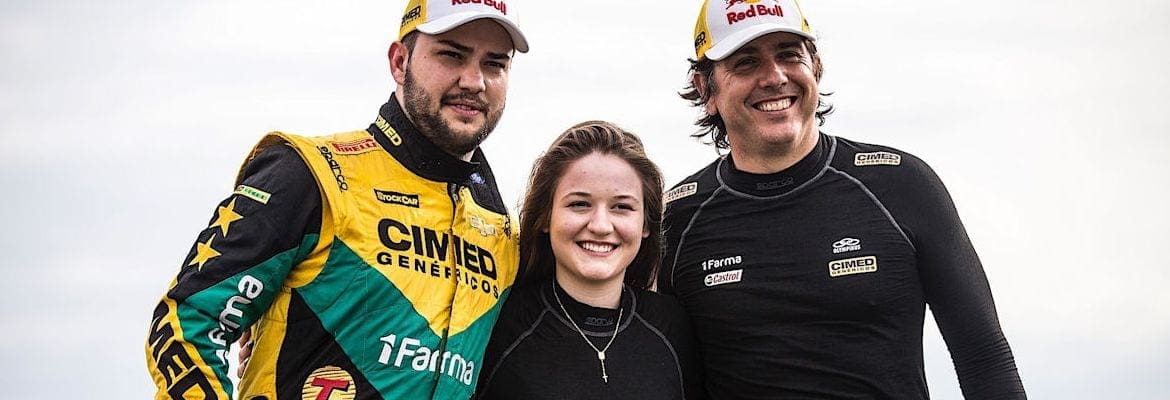 VÍDEO: Destaque do Drift, Bruna Genoin pilota Stock Car da Cimed Racing no Velo Città
