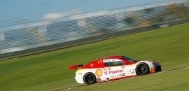Raphael Reis baixa marca e fecha treinos da Stock Light na frente