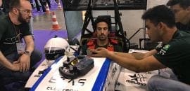 VÍDEO: Di Grassi pilota carro de corrida elétrico desenvolvido por alunos da FEI